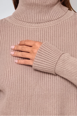 Maglia donna a costine cropped NANCY a collo alto