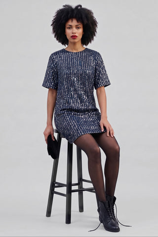 CHARLOTTE short-sleeved mini dress with a straight cut and micro sequins