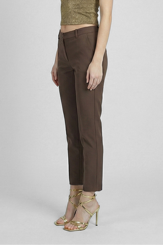 Pantaloni donna AJACCIO taglio capri con tasche sartoriali slim fit lunghezza 7/8