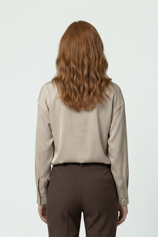 Camicia CAIENNA m/l in raso con spille gioiello