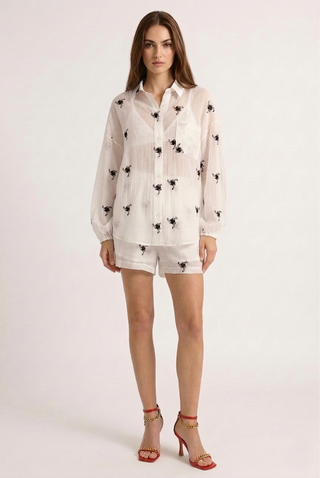 Coordinato CATERINE completo di camicia e shorts con fiori ricamati in viscosa - immagine 5