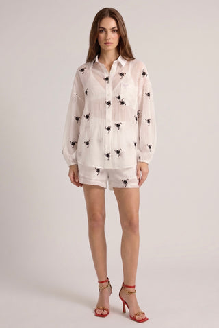 Coordinato CATERINE completo di camicia e shorts con fiori ricamati in viscosa - immagine 6